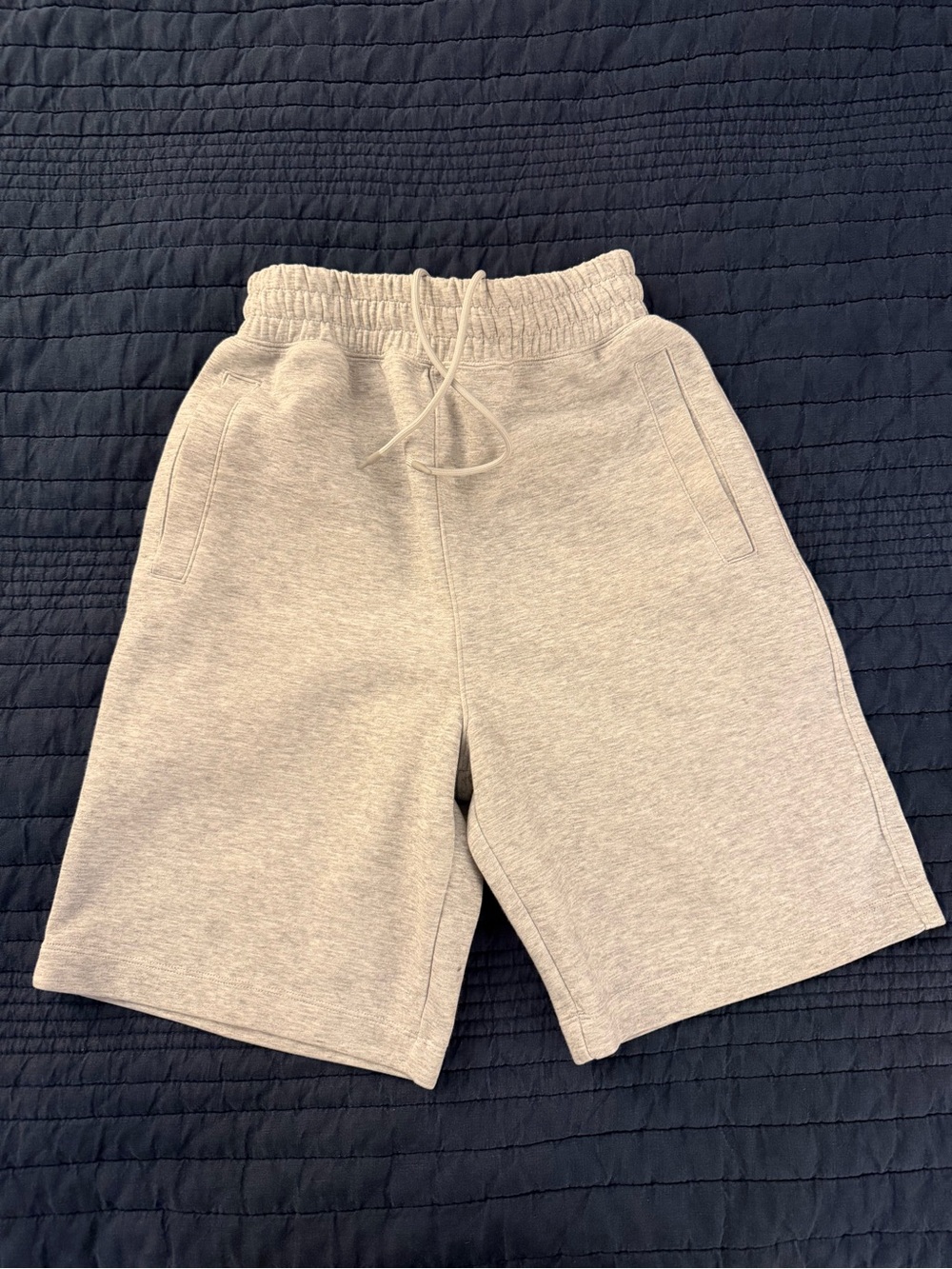 Uniqlo men’s XS sweat shirts